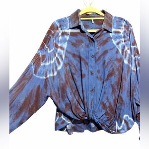 Young Fabulous & Broke Sheer Tie Dye Twist Front Button Down size Small